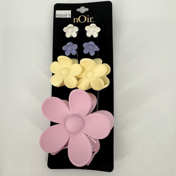 HAIR CLAW CLIPS  - Flower Shaped Hair Accessories - Picture 2 of 7